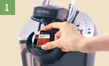 1ブルーワー(抽出機)本体にKカップTMをセット